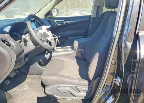 2017 Nissan Pathfinder S z USA, uszkodzony, nr VIN 5N1DR2MM9HC669356